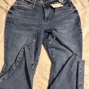 Judy Blue Flare Jeans in Classic Blue